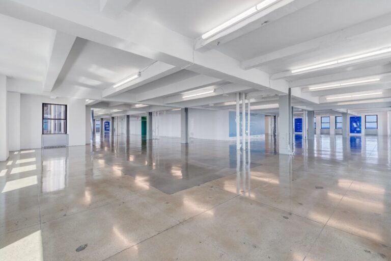 Empire state building offices