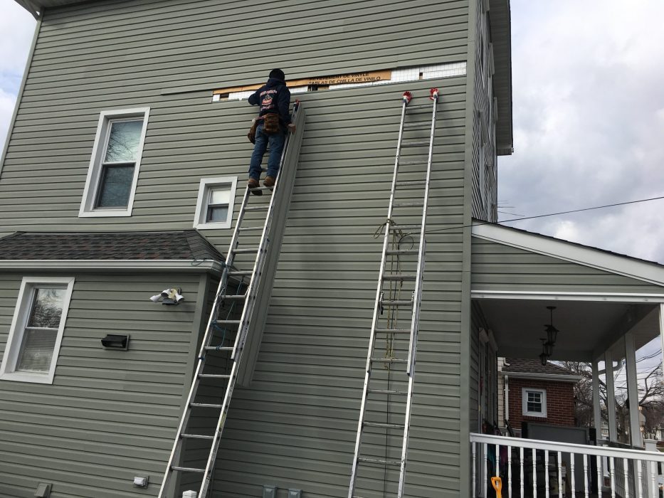 Roofing siding companies near me