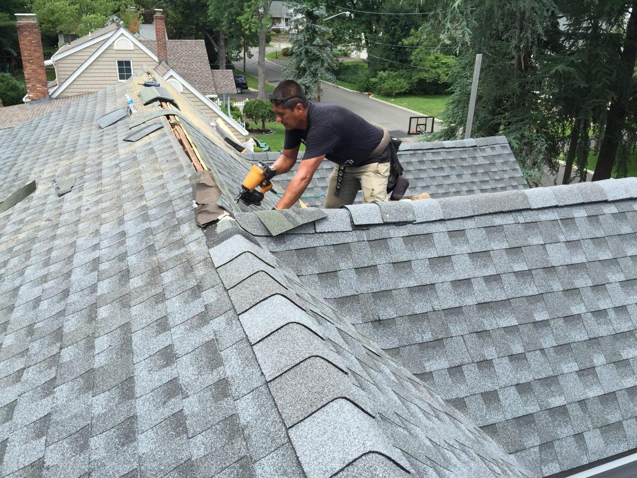 Roof and siding repair near me